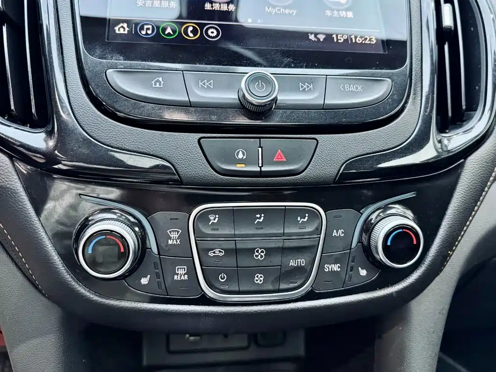 Chevrolet Equinox 2020 — фото 15