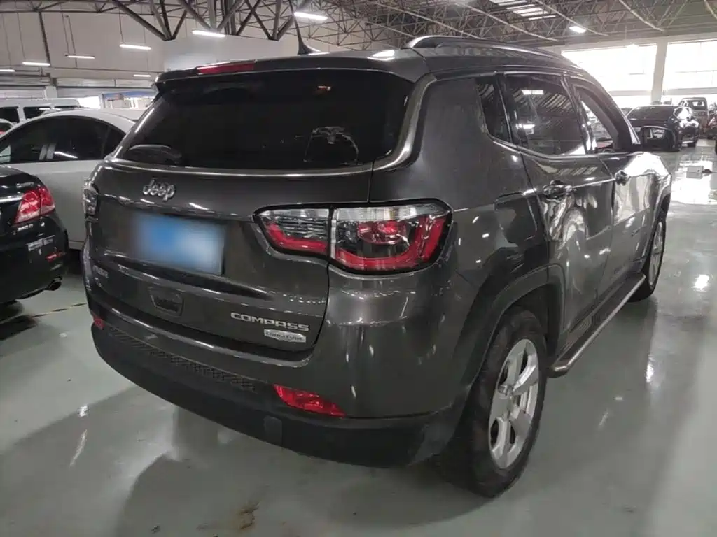 Jeep Compass 2019 — фото 7