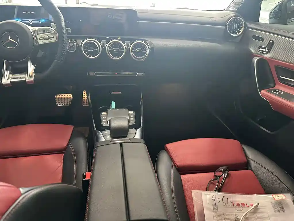 Mercedes-Benz A-Class AMG 2022 — фото 10