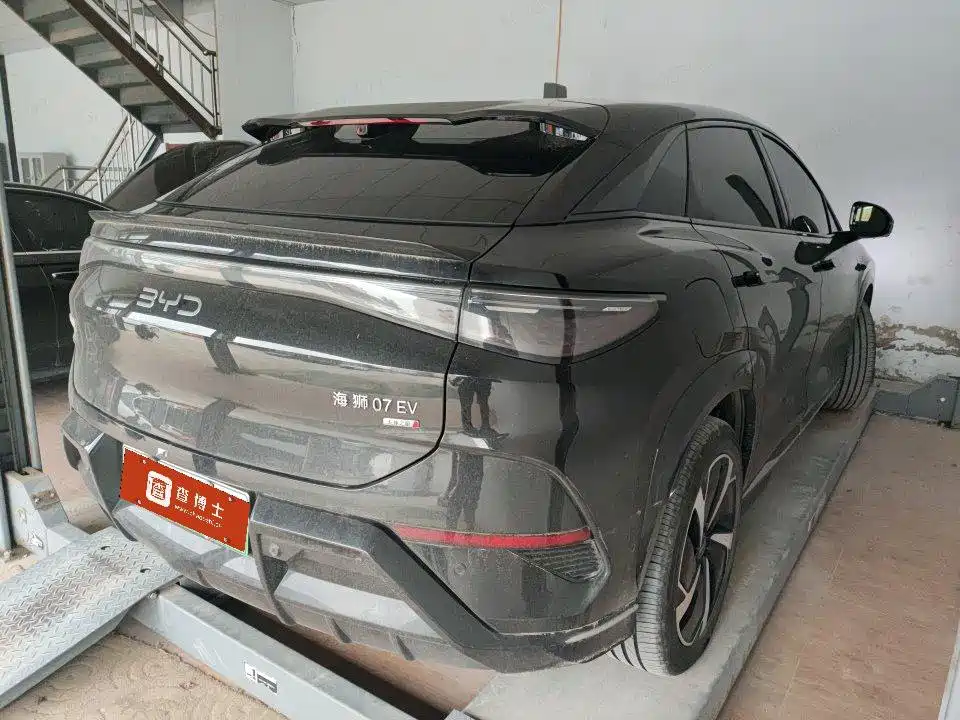 BYD Sealion 07 EV 2025 — фото 4