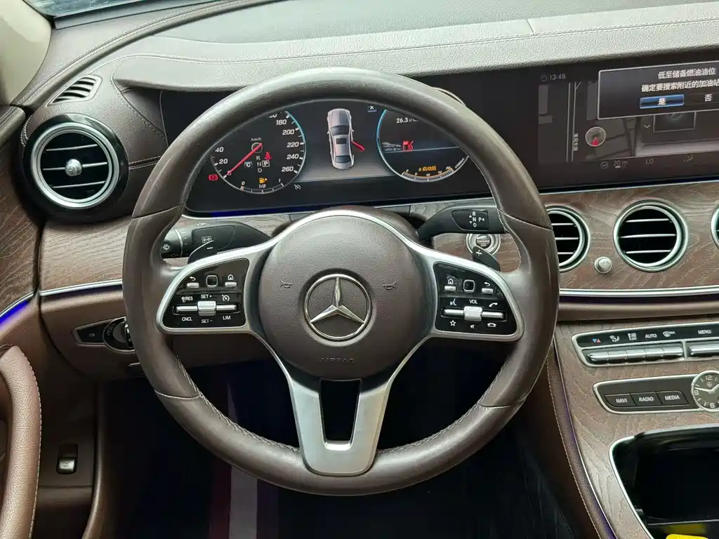 Mercedes-Benz E-Class 2018 — фото 8