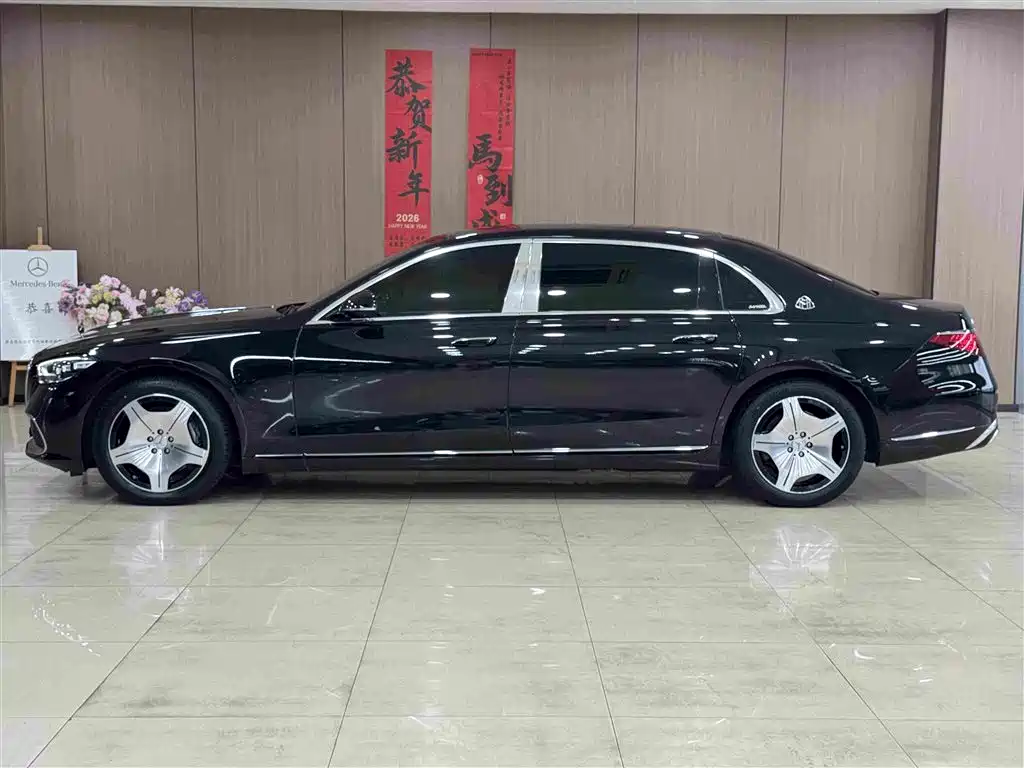 Mercedes-Benz S-Class 2024