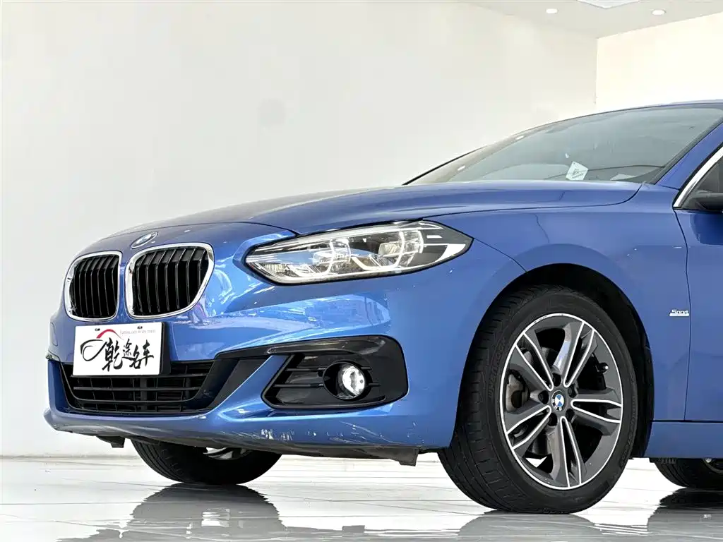 BMW 1 Series 2017 — фото 8