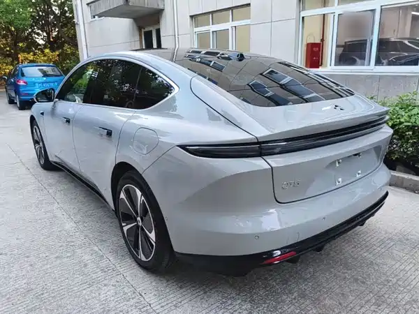 NIO ET5 2025