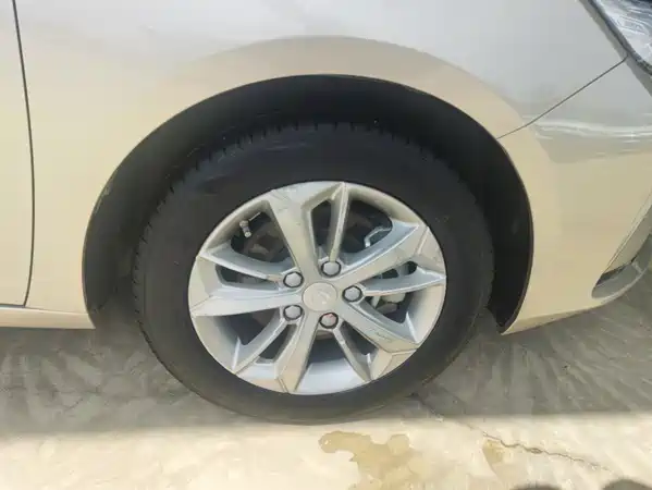 Geely Emgrand GL 2021