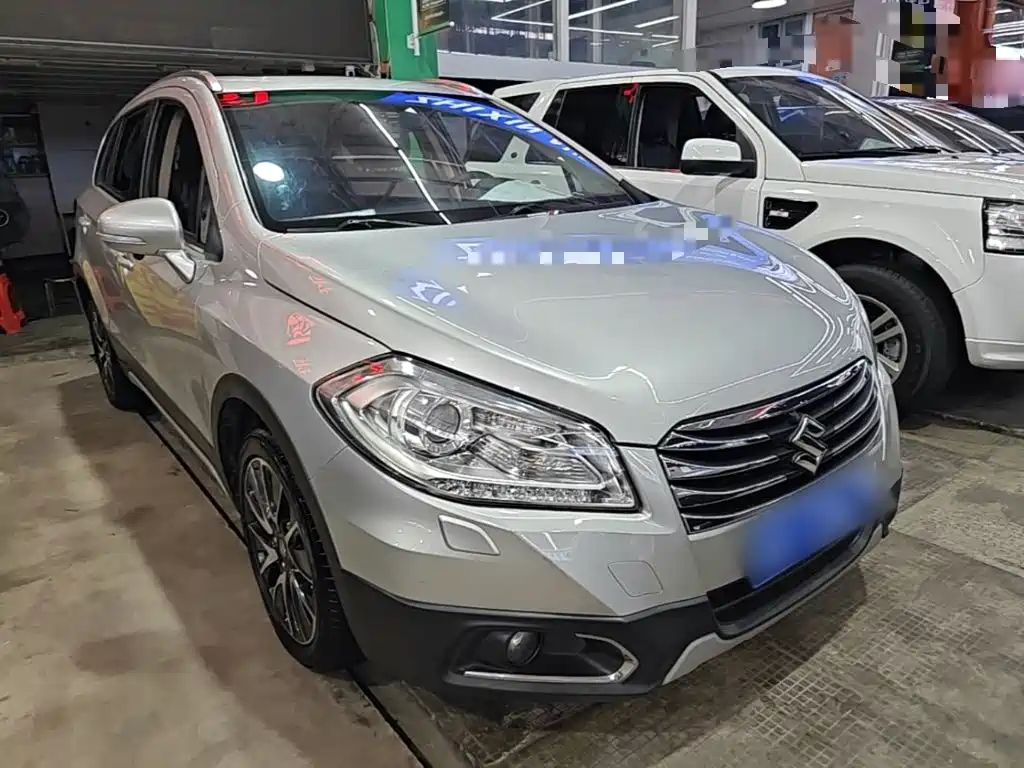 Suzuki S-Cross 2015 — фото 4