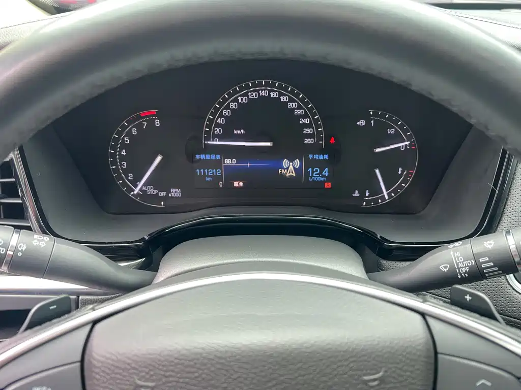 Cadillac XT5 2017 — фото 14