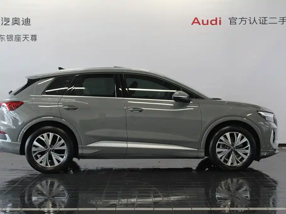 Audi Q4 E-Tron 2025 — фото 4