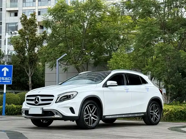 Mercedes-Benz GLA 2017