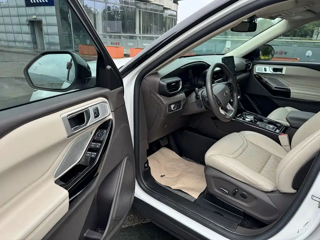 Ford Explorer 2020 — фото 19