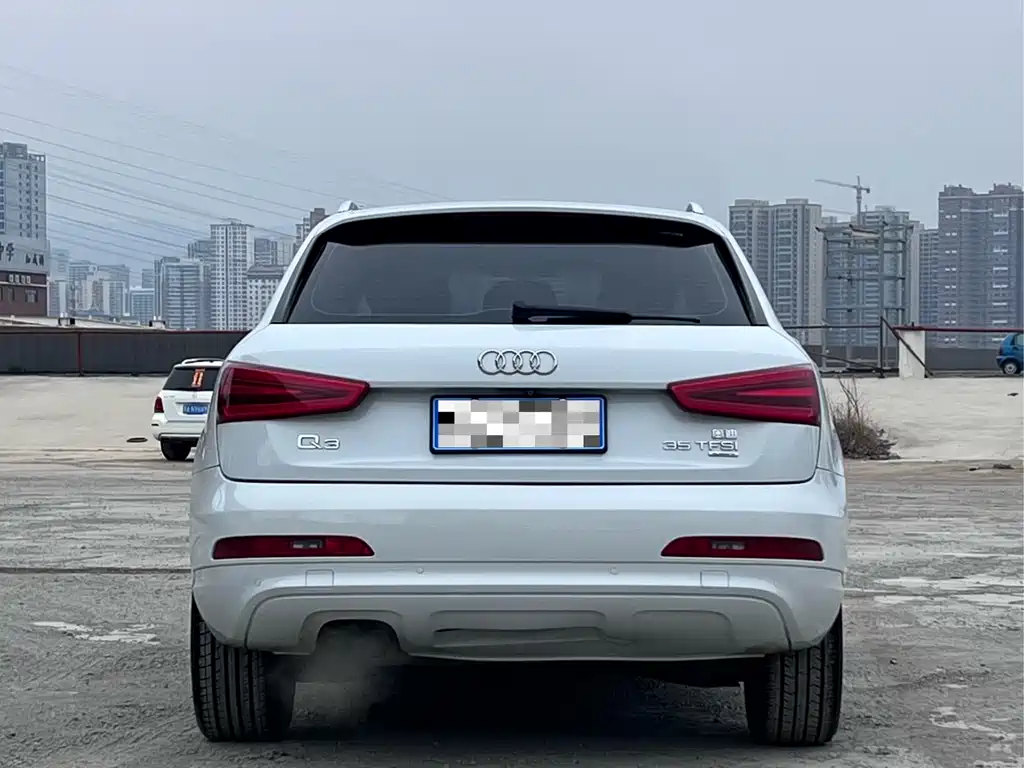 Audi Q3 2015 — фото 5