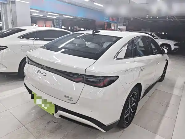 BYD Seal 06 2025