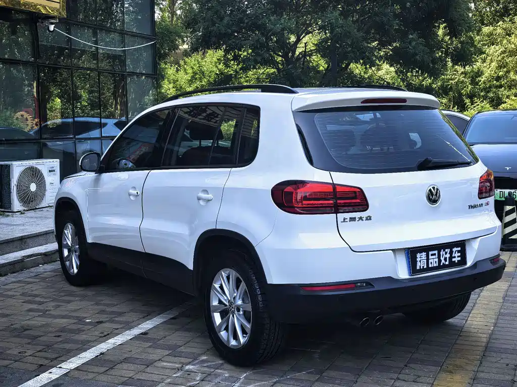 Volkswagen Tiguan 2015 — фото 4