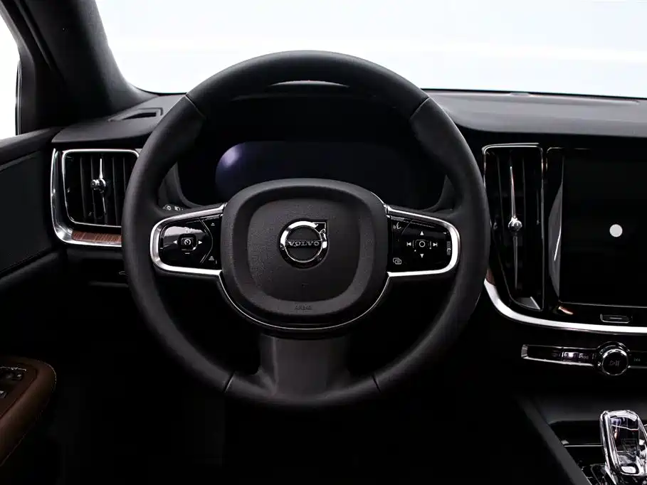 Volvo S60 2026 — фото 7