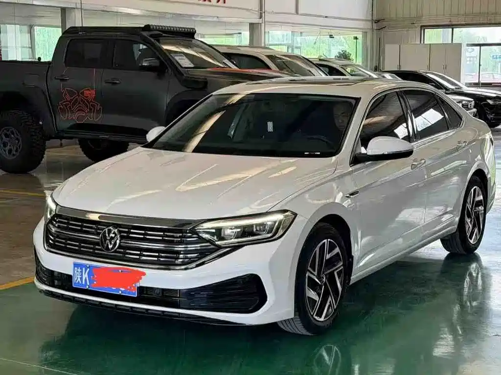 Volkswagen Sagitar 2022