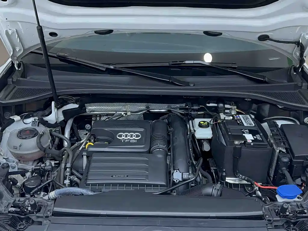Audi Q3 2023 — фото 10