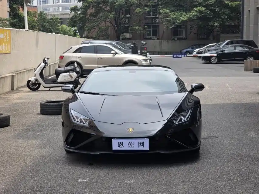 Lamborghini Huracan 2020 — фото 2
