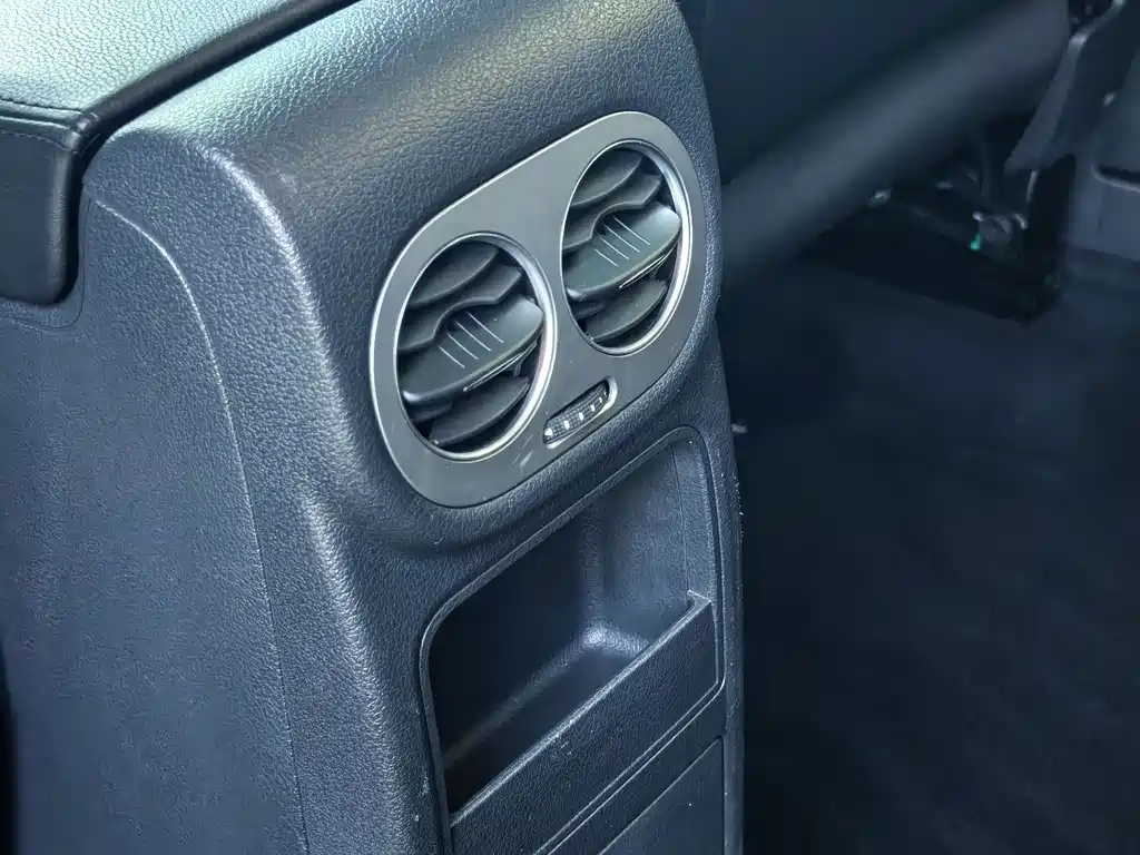 Volkswagen Tiguan 2015 — фото 16