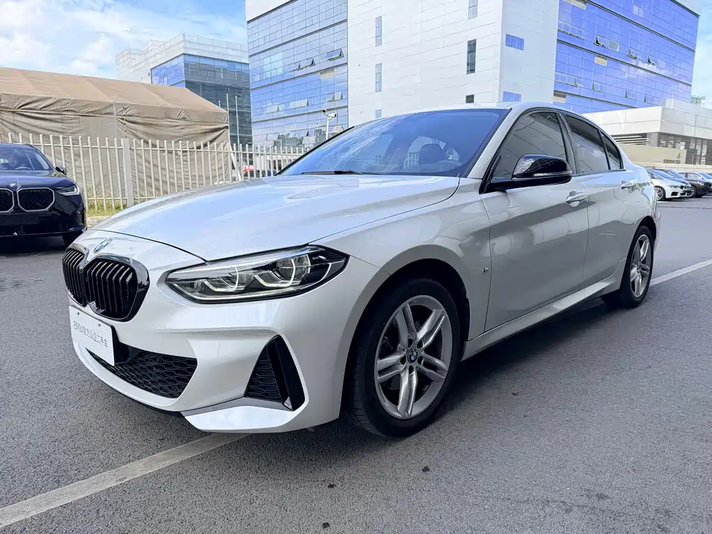 BMW 1 Series 2021