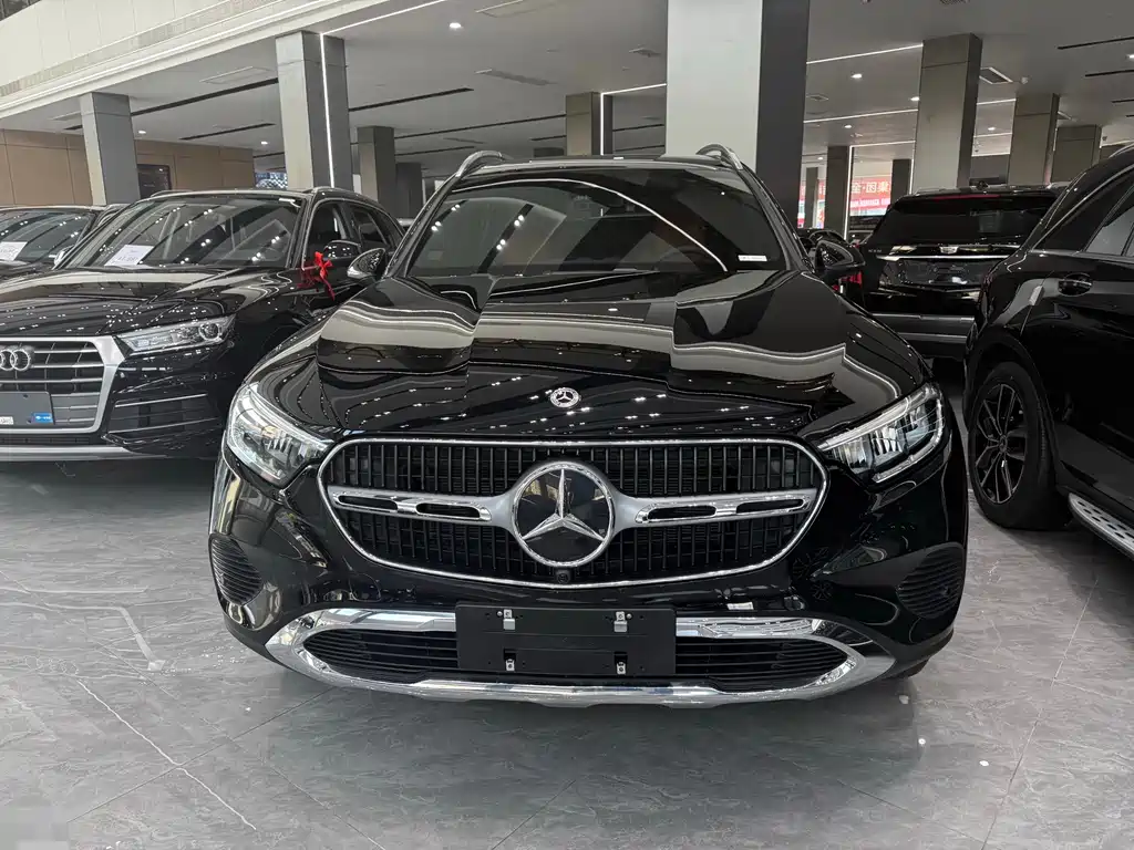 Mercedes-Benz GLC 2023