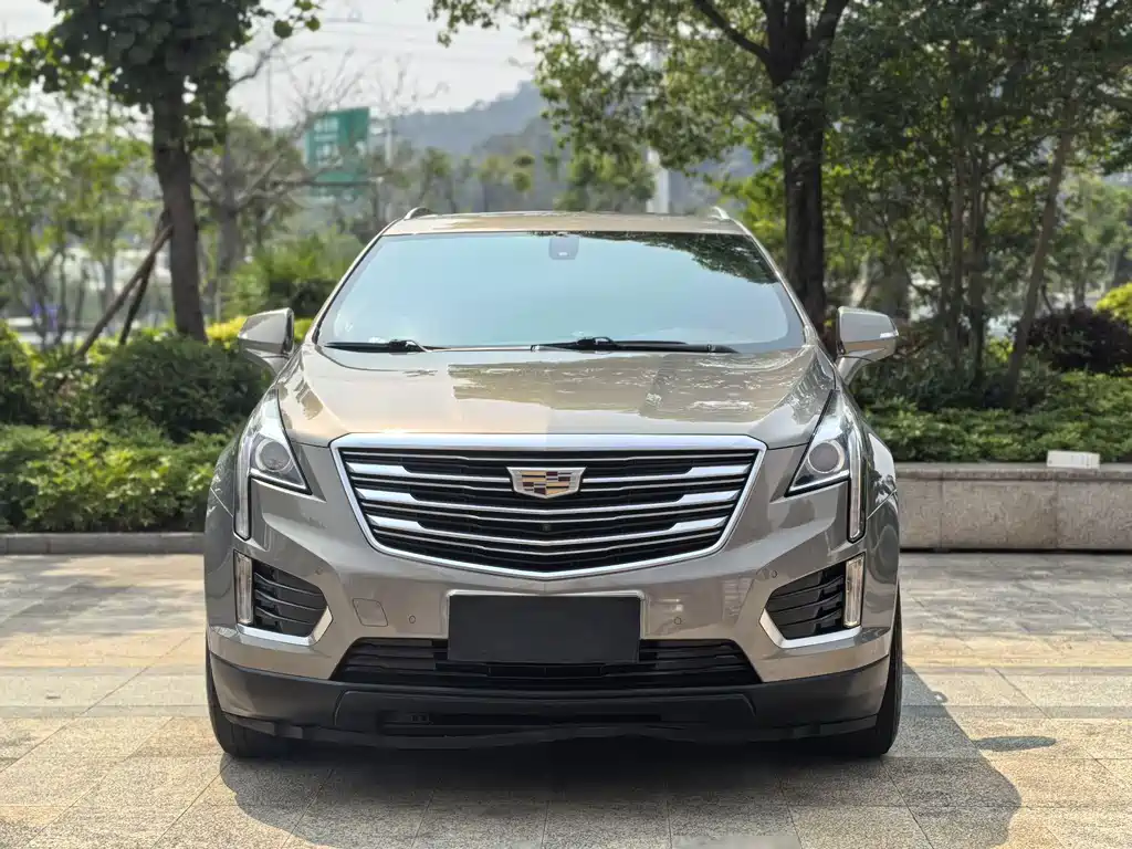 Cadillac XT5 2018 — фото 2