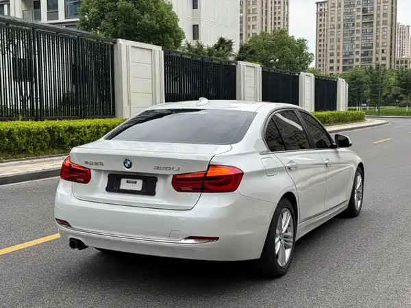 BMW 3 Series 2017