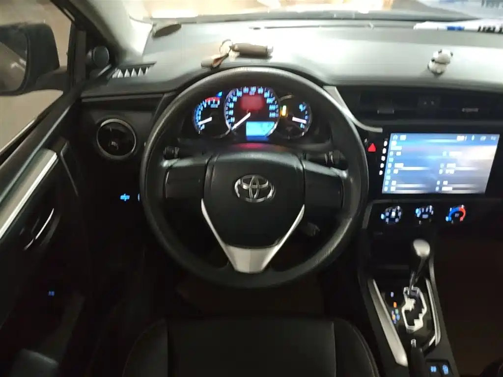Toyota Corolla 2019 — фото 11