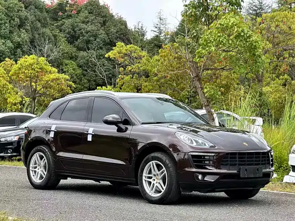 Porsche Macan 2016