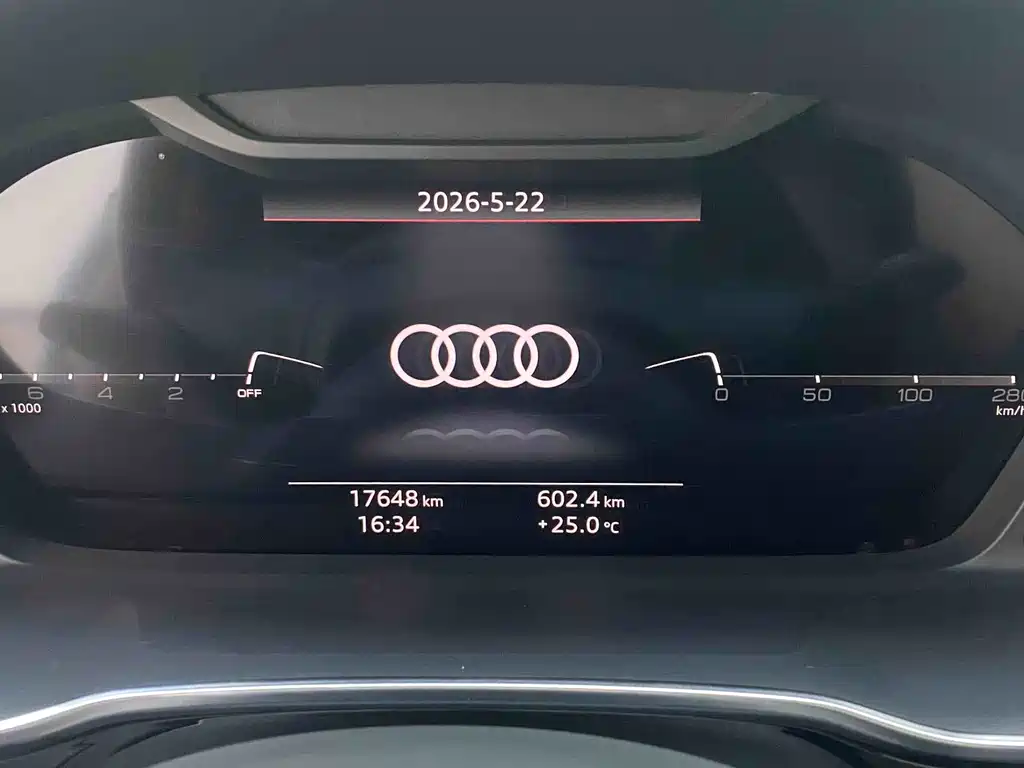 Audi Q3 2022 — фото 14