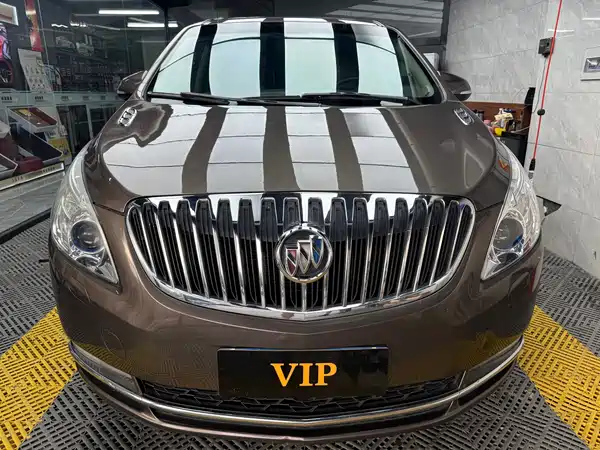 Buick GL8 2013