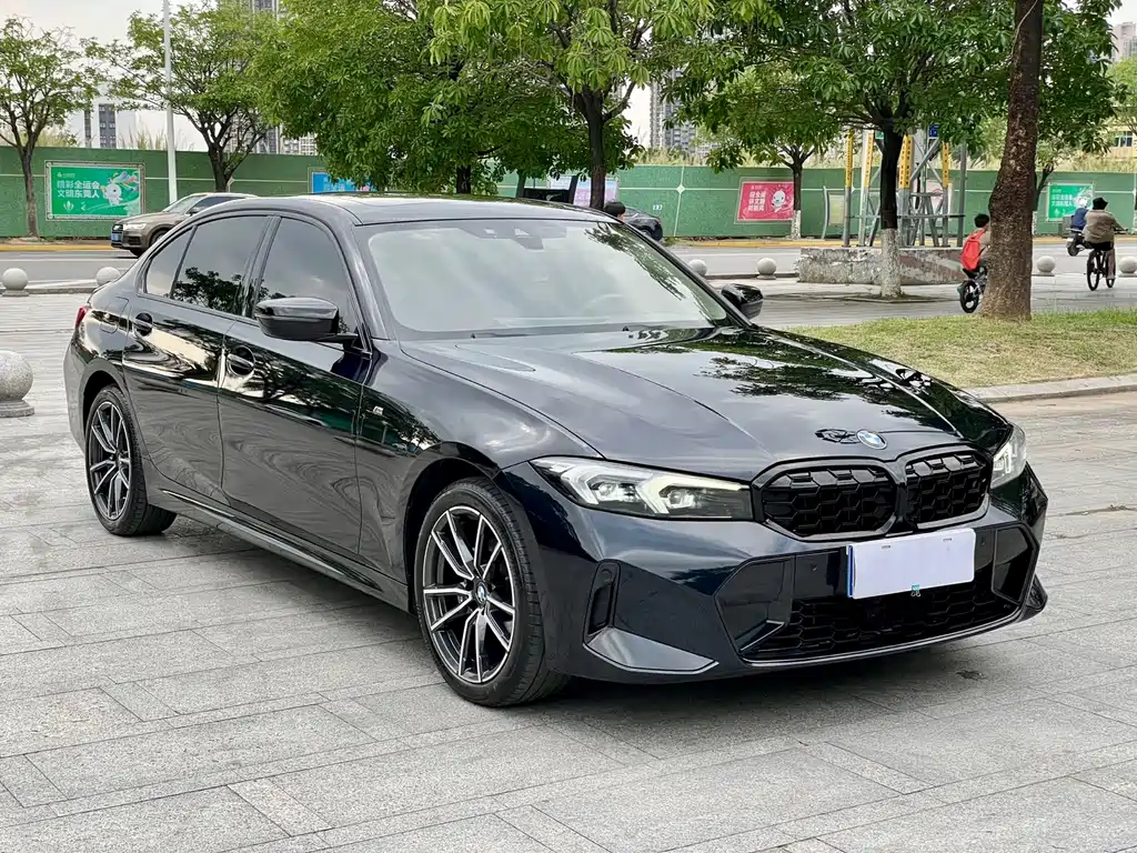 BMW 3 Series 2023 — фото 16