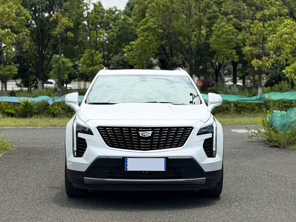 Cadillac XT4 2020 — фото 2