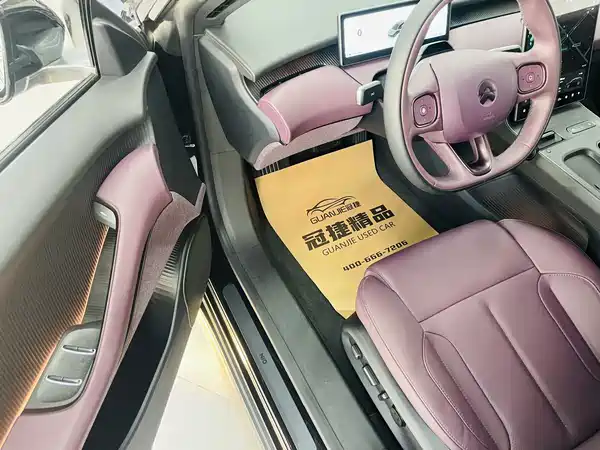 NIO ET5T 2024