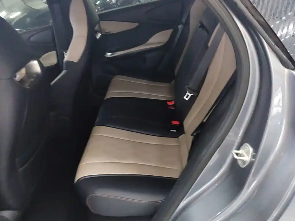 BYD Dolphin 2023 — фото 17