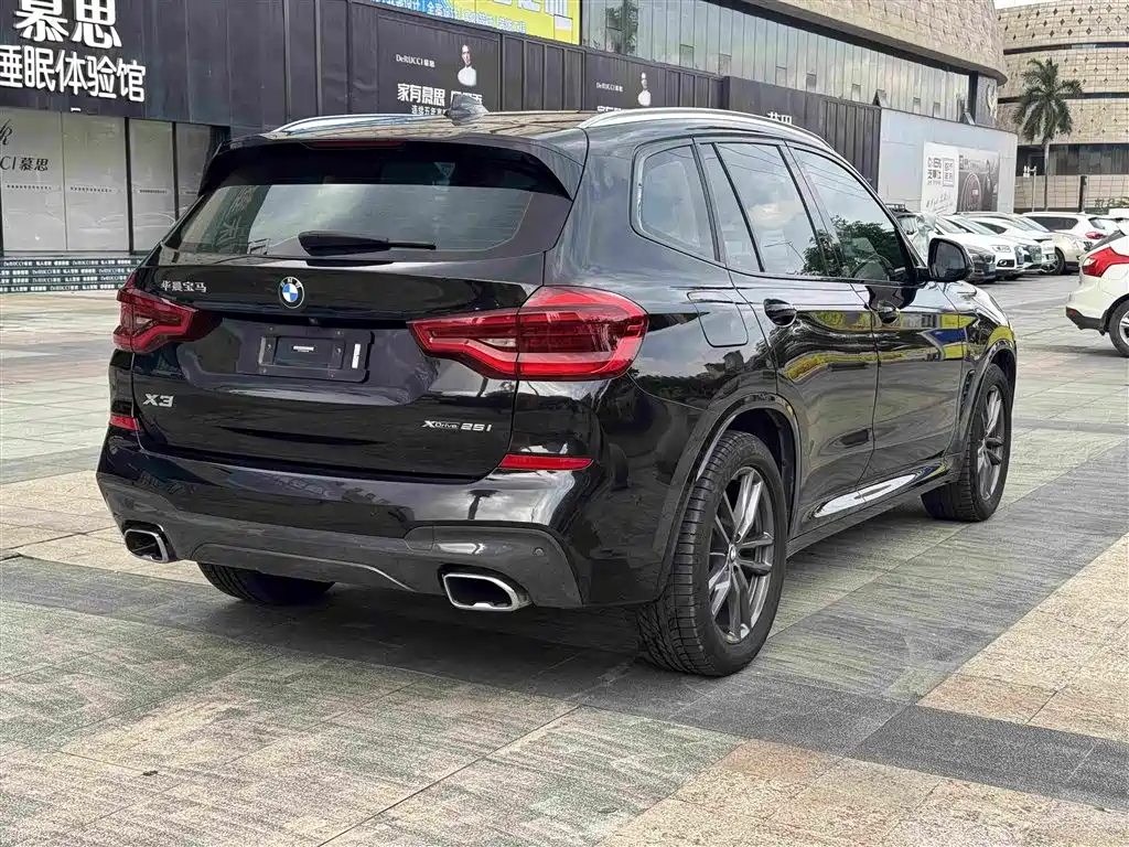BMW X3 2018 — фото 6