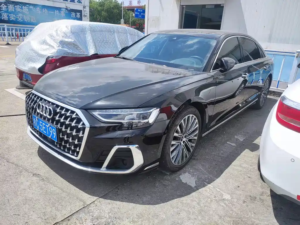 Audi A8 2024