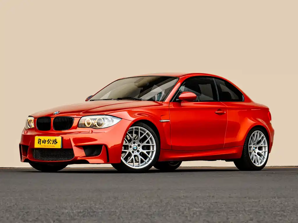 BMW 1 Series M 2013 — фото 1