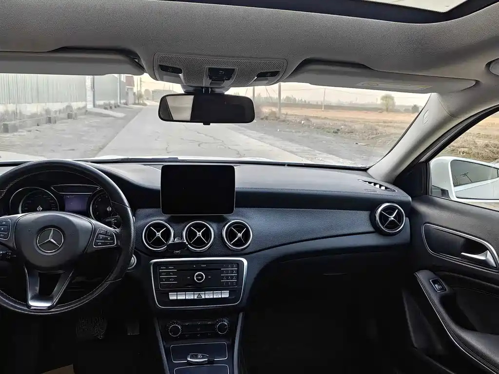 Mercedes-Benz GLA 2018 — фото 8
