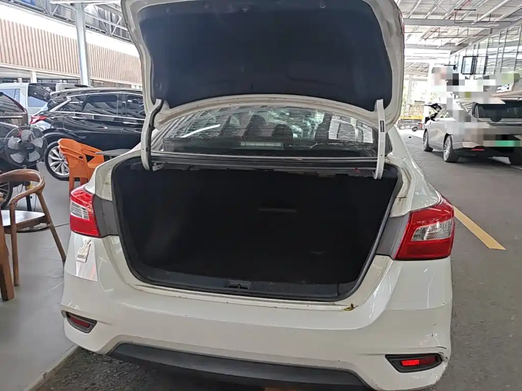 Nissan Sylphy 2019 — фото 19