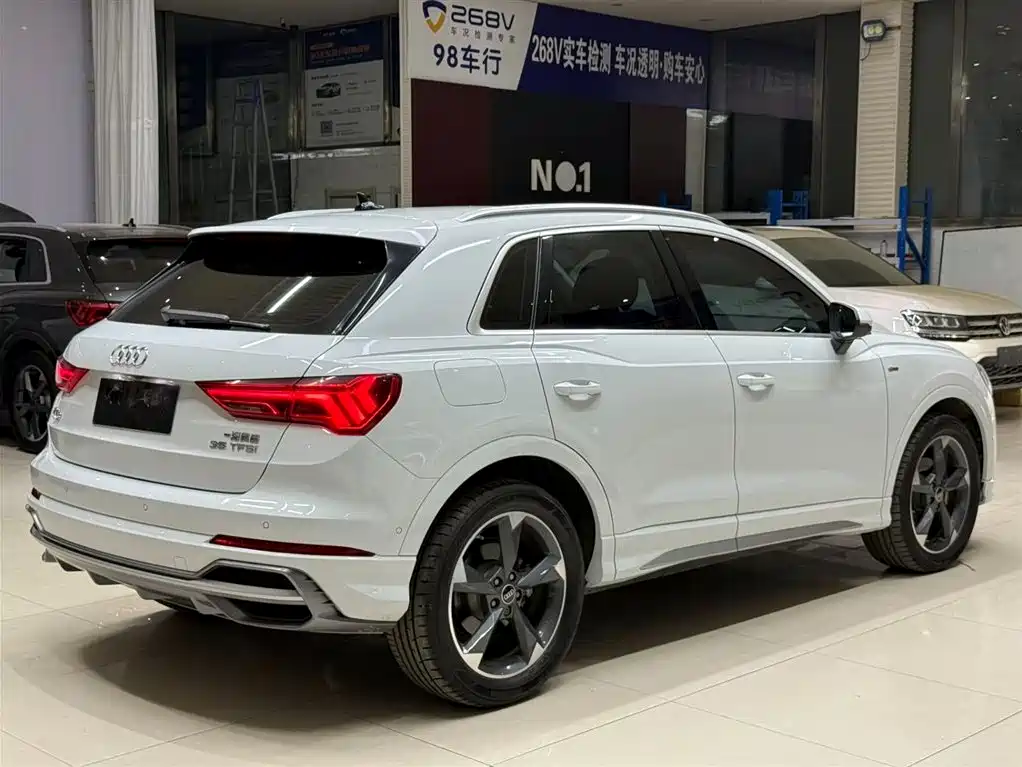 Audi Q3 2023 — фото 4