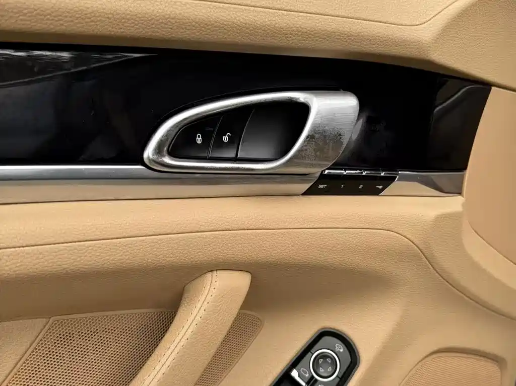 Porsche Panamera 2016 — фото 9