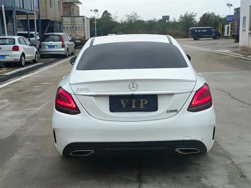 Mercedes-Benz C-Class 2022