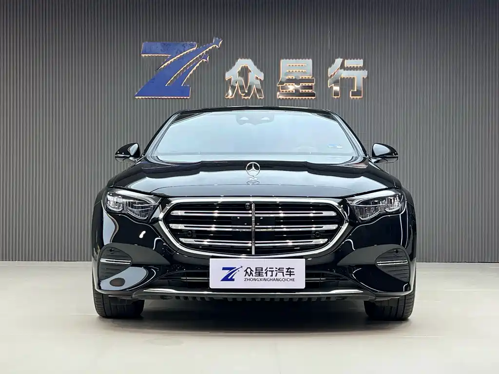 Mercedes-Benz E-Class 2024 — фото 12