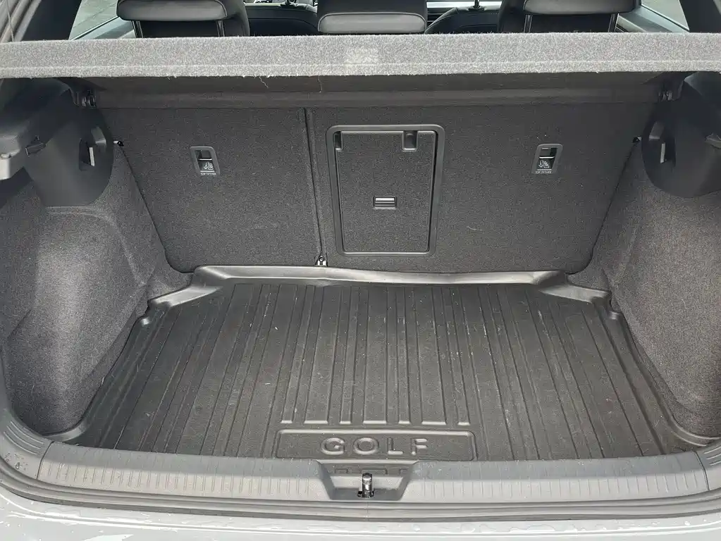 Volkswagen Golf 2023