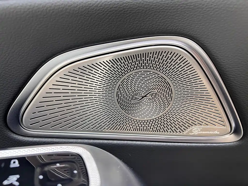 Mercedes-Benz E-Class 2024 — фото 12