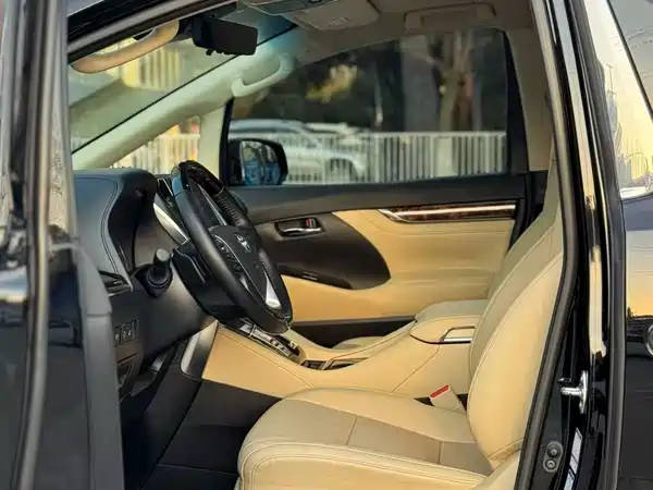 Toyota Alphard 2022