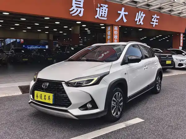Toyota Yaris L 2022