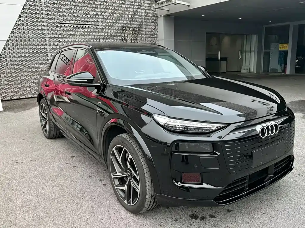 Audi Q6L e-tron 2025 — фото 3