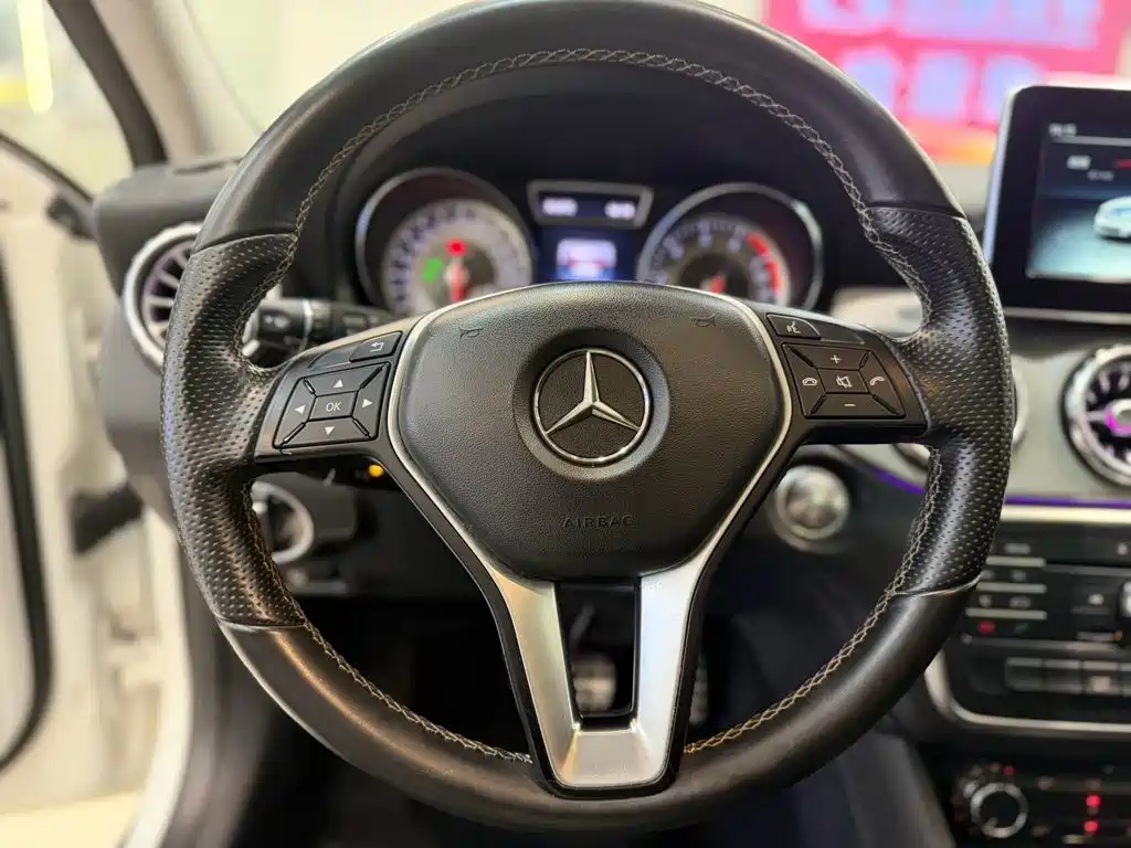 Mercedes-Benz GLA 2016 — фото 17