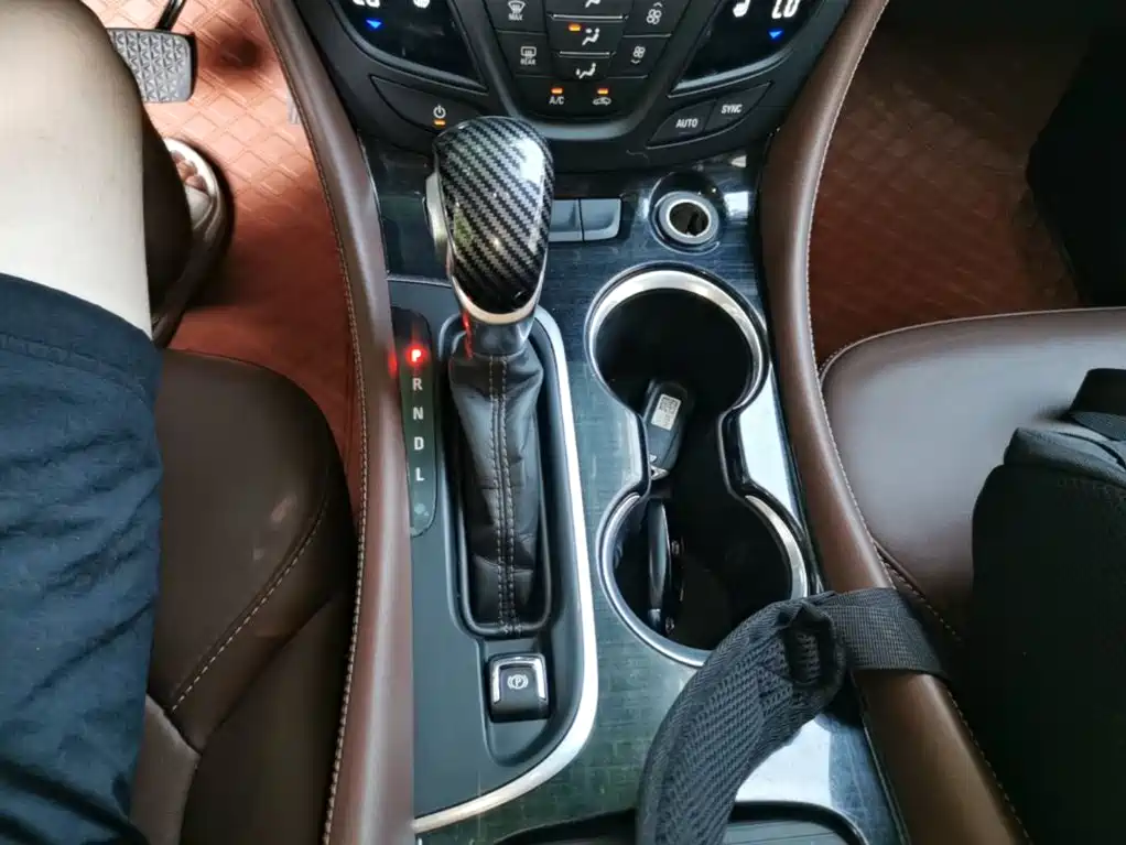 Buick Envision Plus 2021 — фото 14